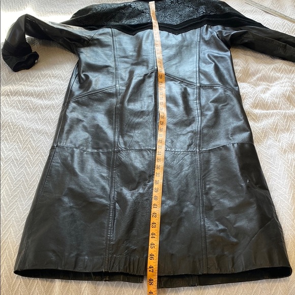 Vintage Black Leather Trench Coat with Mandala Design and Embroidered Suede Goth - Picture 16 of 17